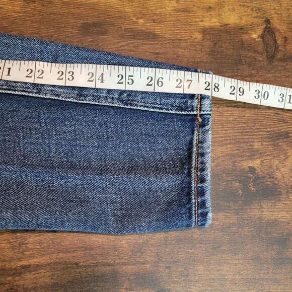 American Eagle Jeans 2 R Tomgirl Mid Rise Button Fly Ripped Medium Dark Wash - Picture 10 of 12